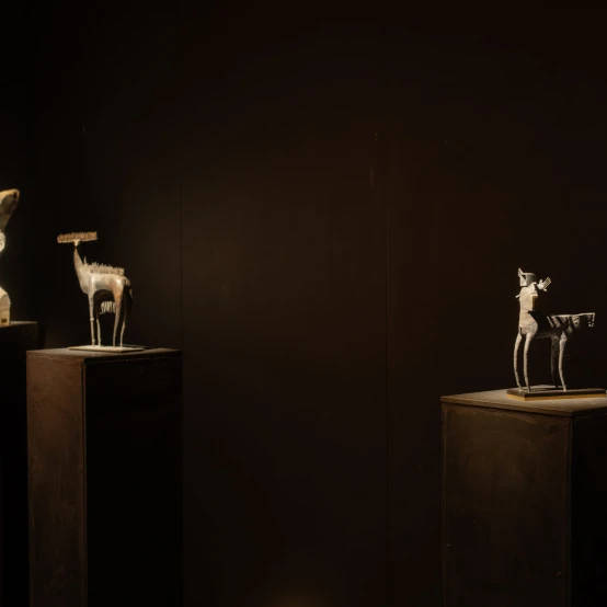 UMI Galerijoje – grupinė paroda „Nukritę į viršų“