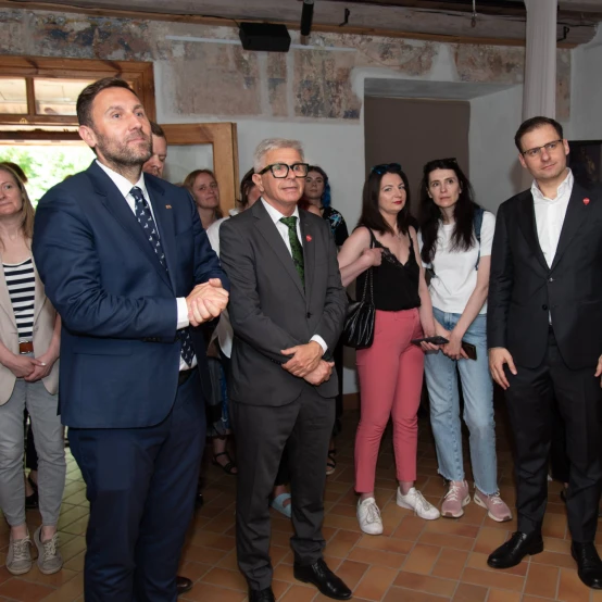 „Gdanskas Vilniuje 2024“ - UMI galerijoje atidaryta paroda „Erozija ir prasidėjimas“